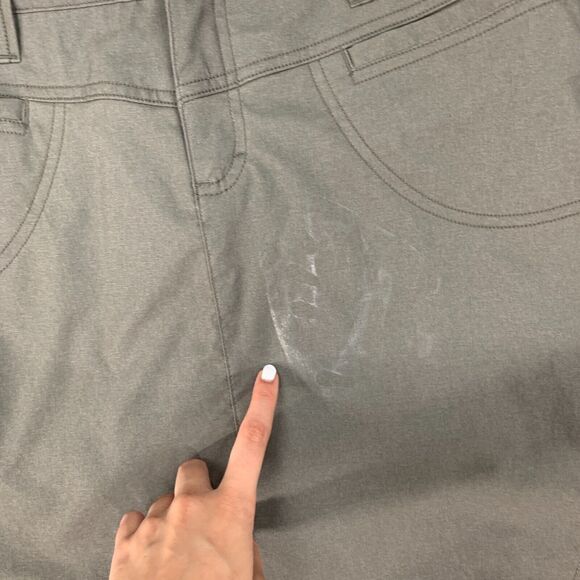 Athleta Take A Hike Dipper Skort Womens 8 Khaki Pockets Inner Shorts *READ - Picture 3 of 13